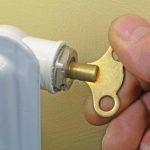 radiator-key-in-bleed-valve